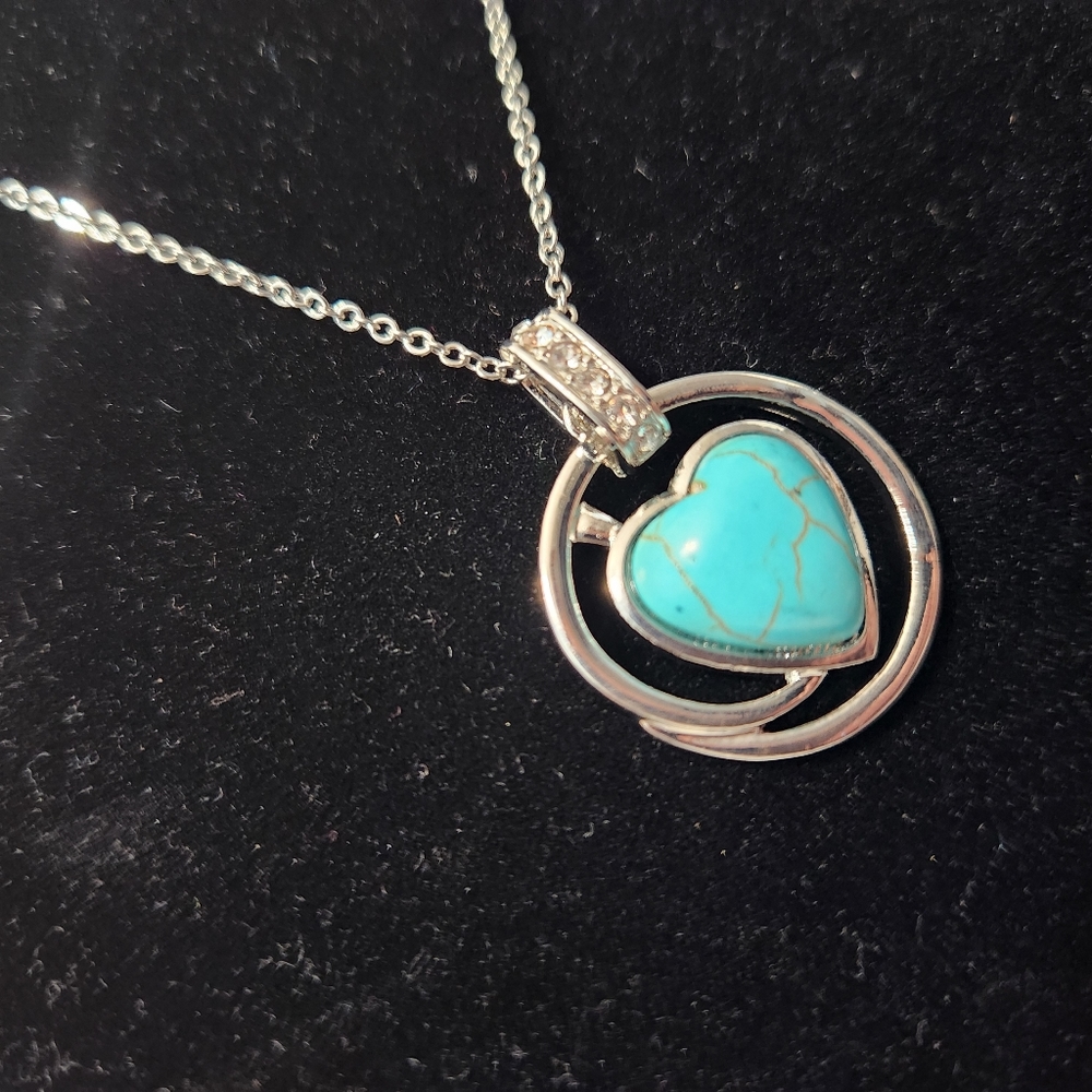 Turquoise Silver Heart Necklace - Picture 7 of 9